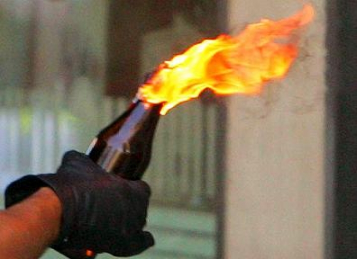 Тунис: участок полиции забросали «коктейлями Молотова»