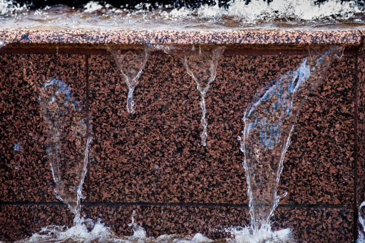 Синоптики предупреждают о жарком понедельнике