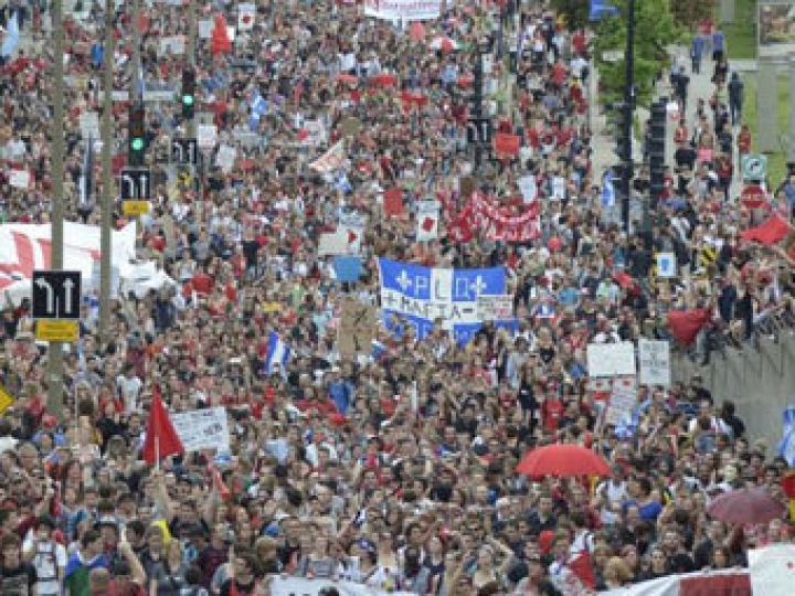 В Монреале арестовали 400 митингующих студентов