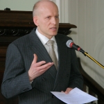 Экс-премьер: Латвия может стать страной, которая задает тон в ЕС