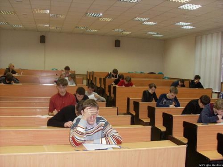 Обязательный экзамен по математике могут отменить