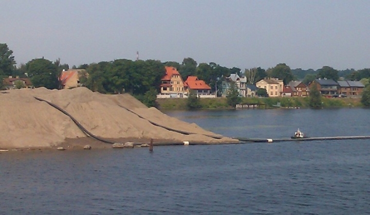 Гора песка у Вантового моста скоро должна исчезнуть