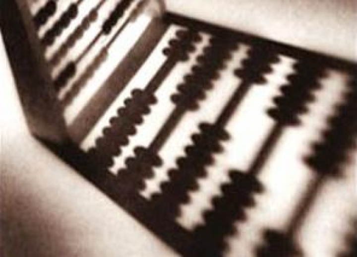 Объем теневой экономики в Латвии уменьшился