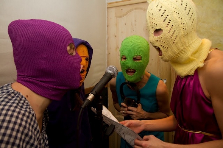 Pussy Riot продлили арест до 24 июля