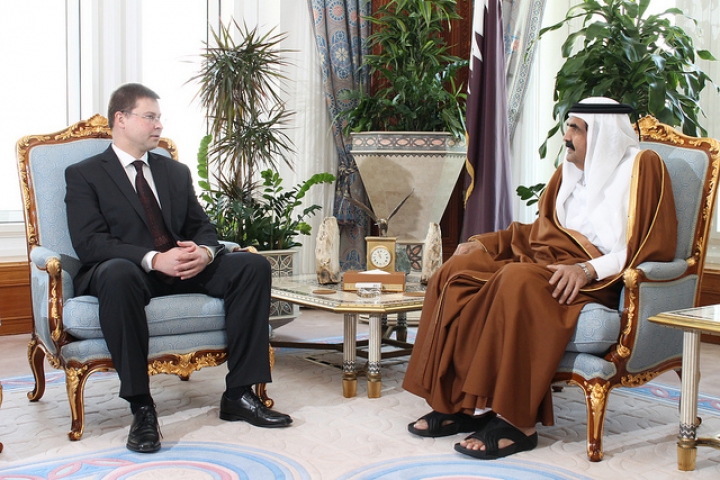 Катарский эмир одарил Домбровскиса и Павлютса дорогими часами