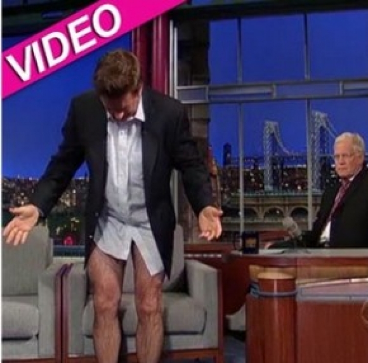 Алек Болдуин спустил штаны в прямом эфире