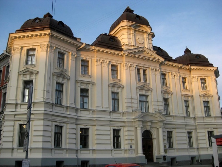 В уголовном деле Лембергса объявлен перерыв до августа