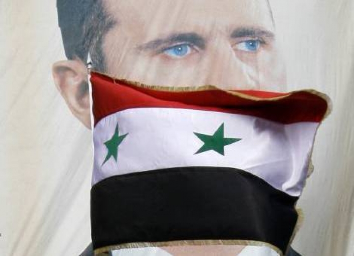 Сирийцы провели митинг у Российского посольства в Риге (ВИДЕО)