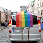 Сотни людей приняли участие в шествии секс-меньшинств (ФОТО)