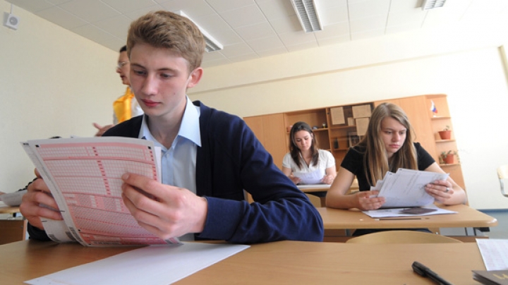 Бардак продолжается: будут перепроверены экзамены и по русскому языку