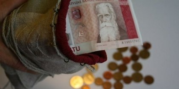 Домбровскис хвалит нулевые декларации