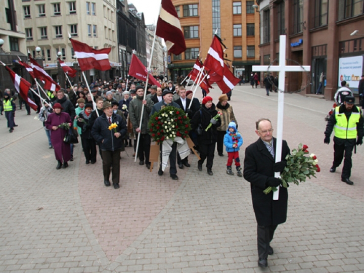 В Латвии отмечают День памяти жертв коммунистического геноцида