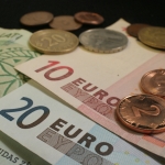 Исследование: за евро большинство компаний выложит до 50 тысяч латов