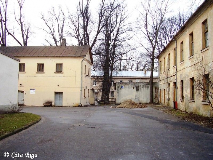 Агрессивный иностранец попал в психбольницу