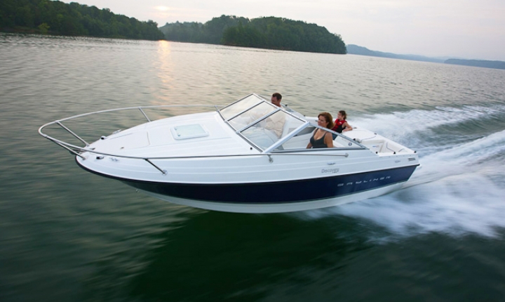 В Андрейосте столкнулись два катера, пострадали два человека