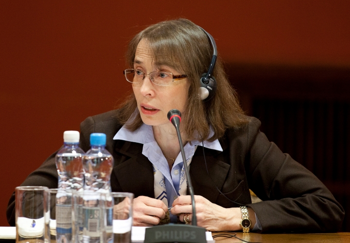 Покидающая Латвию посол США поблагодарила жителей на латышском языке