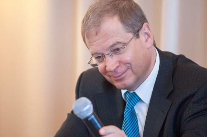 Америкс о Логинове: порт пока не получил заключение KNAB