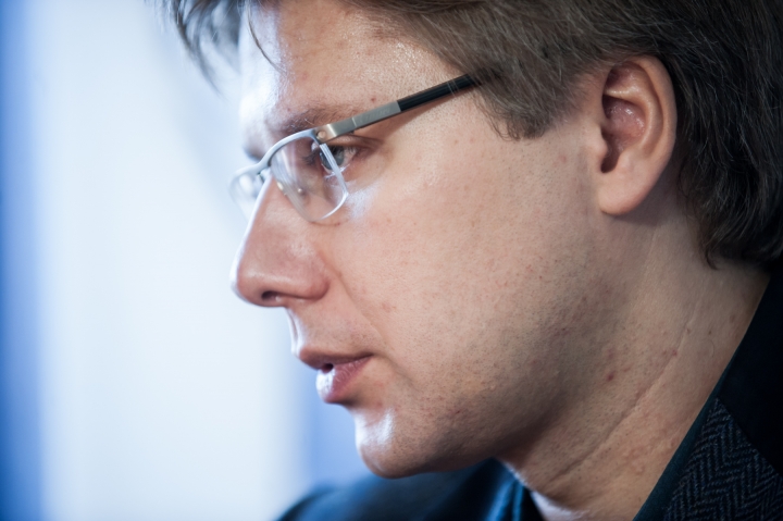 Ушаков обвинил премьер-министра во лжи