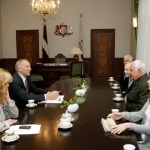 Президент готов поддержать закон о статусе участника Второй мировой войны