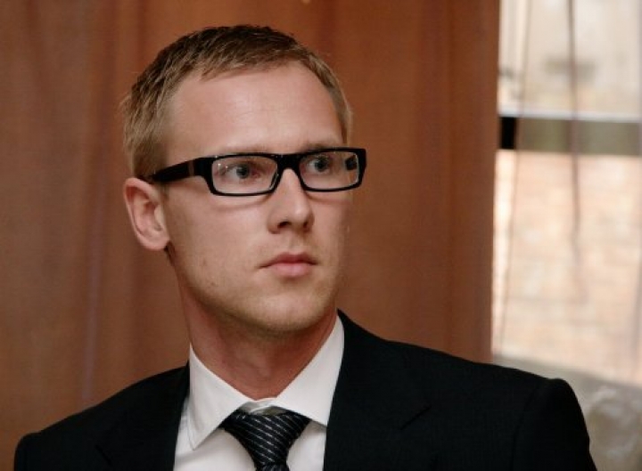 Адвокат: премьер должен получать 20 тысяч латов в месяц