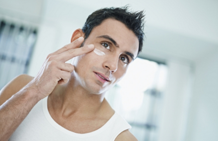 Все больше мужчин пользуются женскими штучками