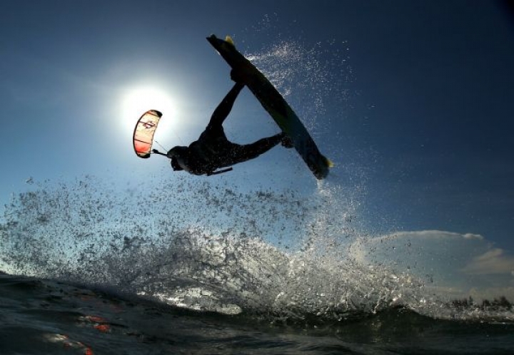 Нашелся унесенный в море кайтбордист