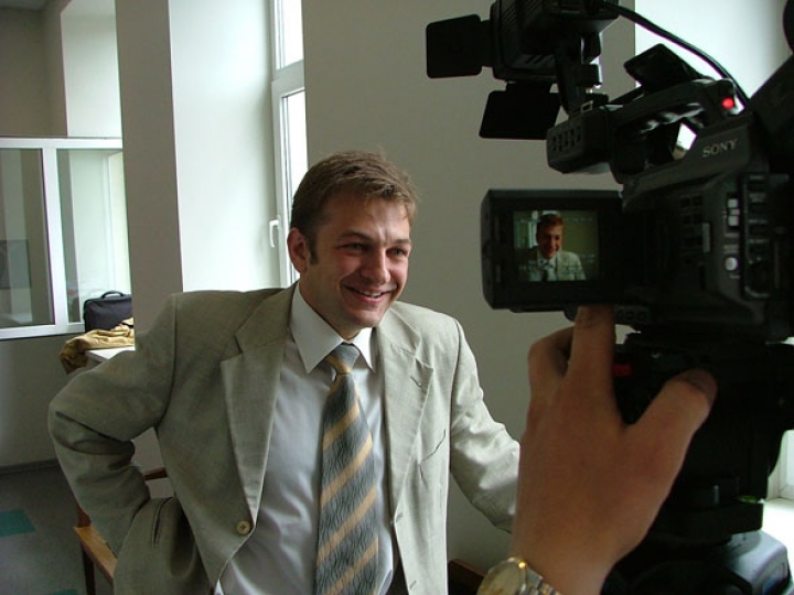 «За равные права»: 10% подписей за нулевое гражданство оставили латыши (ВИДЕО)