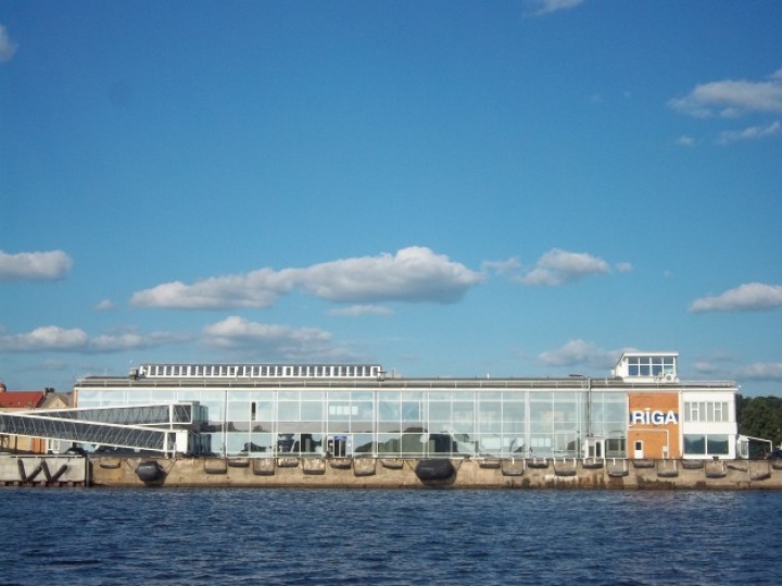 Рижский порт обслужил почти полмиллиона пассажиров