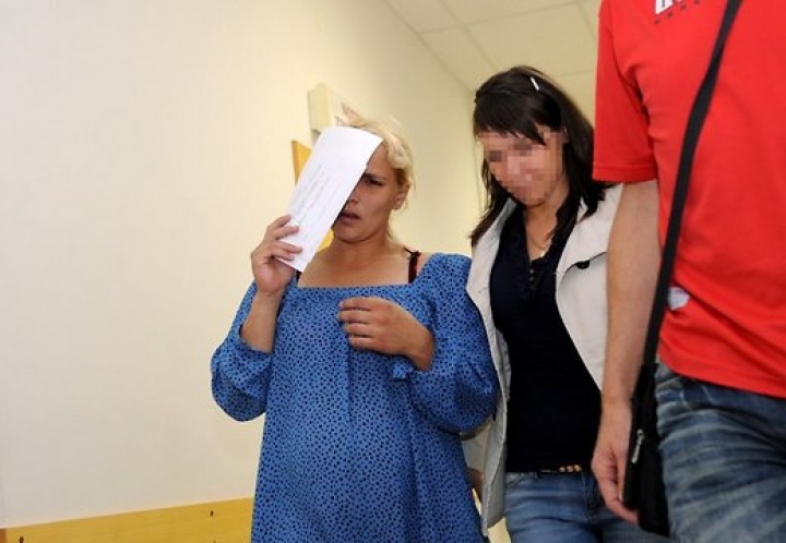 Мать, обвиняемая в убийстве 8-летнего сына, хочет жить в тюрьме с детьми