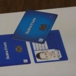 Рижским школьникам начнут выдавать новые э-карты