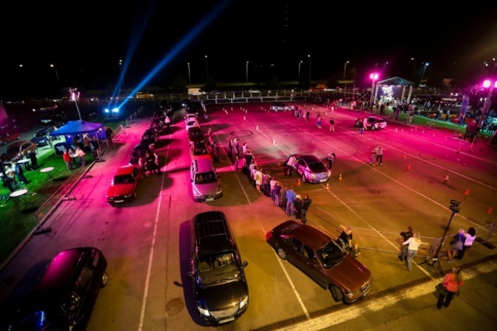 Ночной техосмотр пользовался бешеной популярностью