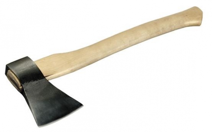 Внук забил деда топором ради 200 латов