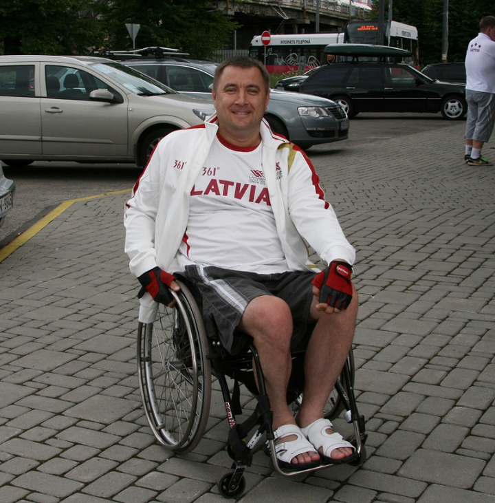 Айгар Апинис стал трехкратным чемпионом мира на паралимпиаде в Лондоне (ВИДЕО)