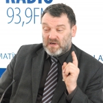 Политолог: в вопросе неграждан нет единой правды
