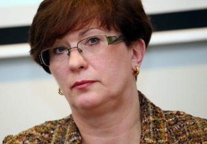 Калниете уверена, что Латвию пригласят вступить в еврозону