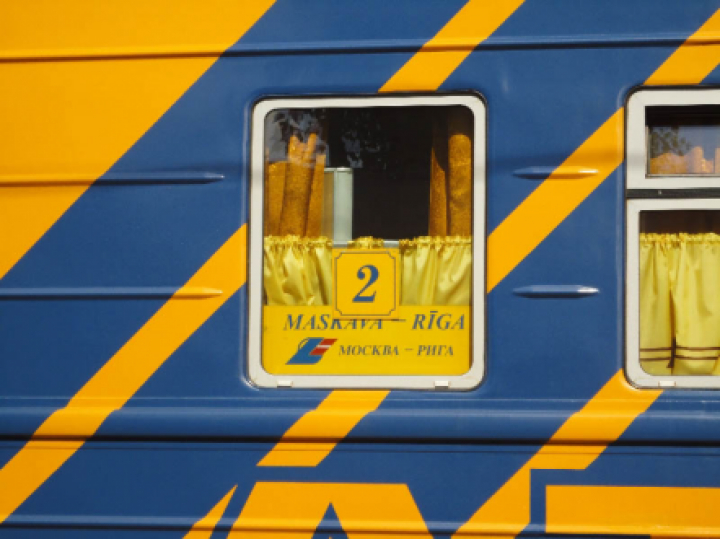 Латвия возобновила продажу билетов в Россию и Беларусь