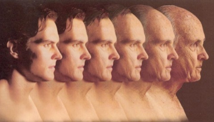 Янисы и Инессы активнее всего копят на старость