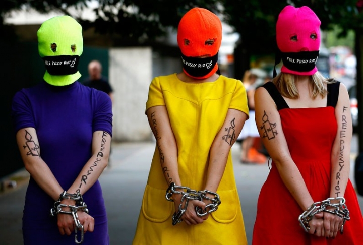 Адвоката Pussy Riot вызвали в Следственный комитет