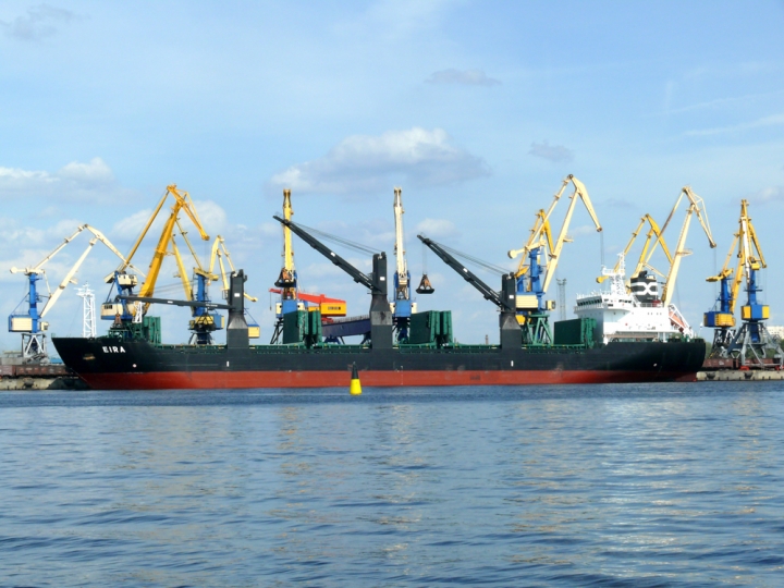 Рижский порт идет на рекорд по грузообороту