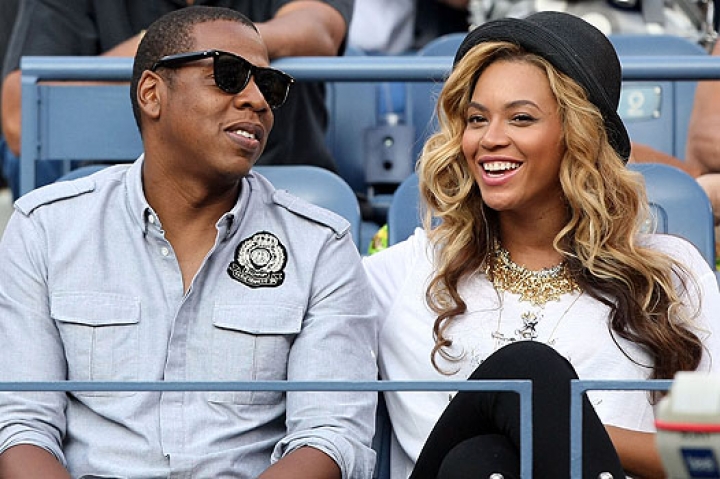 Бейонсе и Jay-Z разыгрывают приглашения на их совместный ужин с Обамой