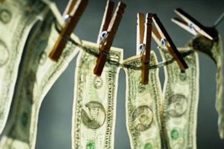 Финансовая полиция: крупные предприятия вновь отмывают деньги