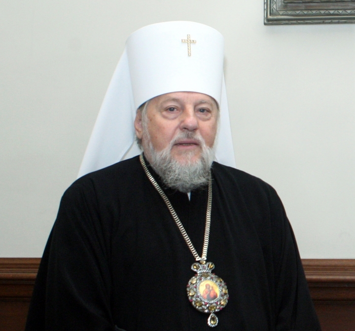 Митрополит Александр призвал вернуть в школы духовные ценности
