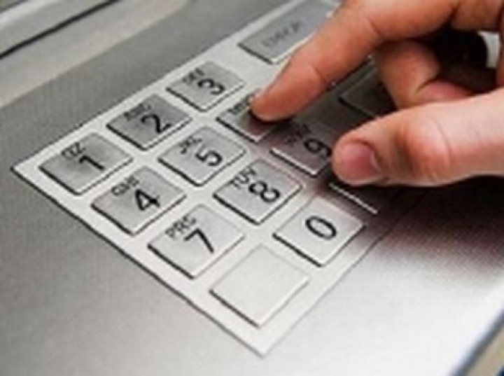 У жителей Латвии нет возможности снять наличные деньги