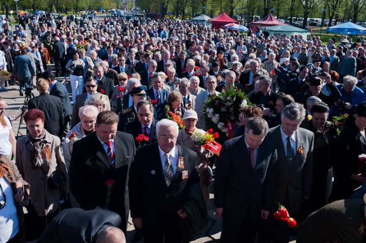 ЦС требует пособия для ветеранов-неграждан