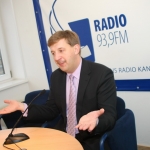 Клементьев: нужно повысить необлагаемый налогами минимум (ВИДЕО)