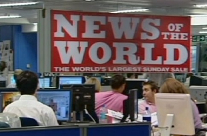 Экс-главредам News of The World предъявили обвинения в подкупе чиновников