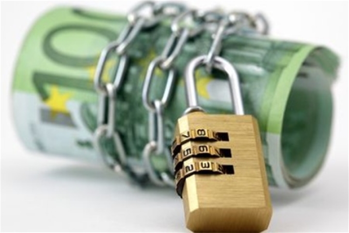 Долг государства и самоуправлений неуклонно растет