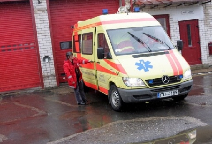 Водитель Nissan сбил сразу трех пешеходов