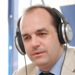 АНОНС: на радио Baltkom — политик Арманд Страздс