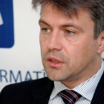 Омбудсмен просит ЕС заставить Латвию бороться с нищетой